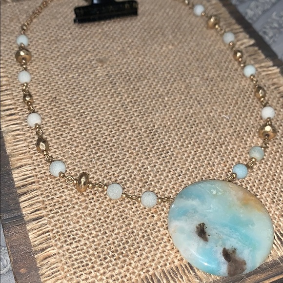 Stone pendant necklace - Picture 2 of 5